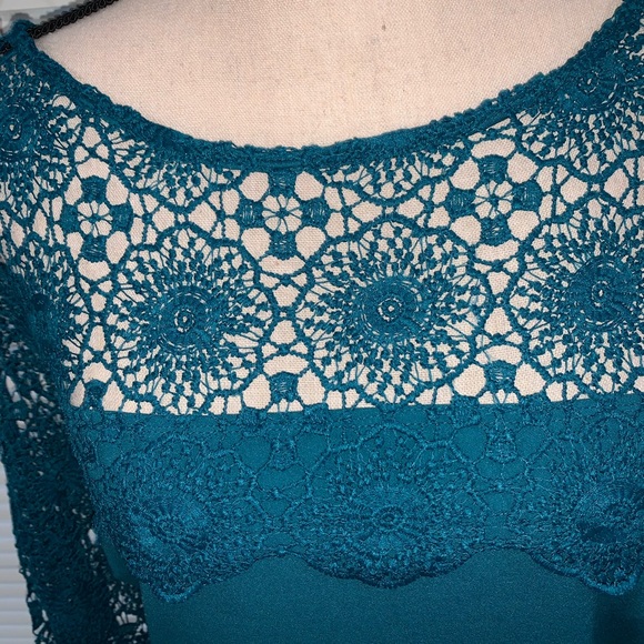 Studio One Dress - Picture 3 of 7